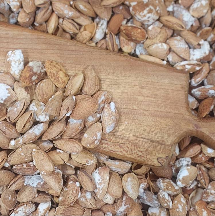 بادام درختی پوست نازک خارجی